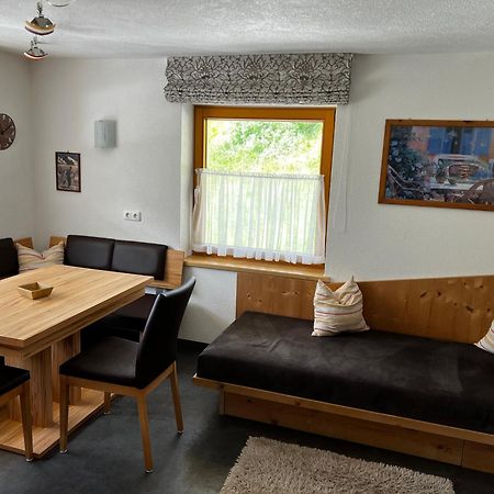 Haus Steissbach Apartment Sankt Anton am Arlberg Bagian luar foto