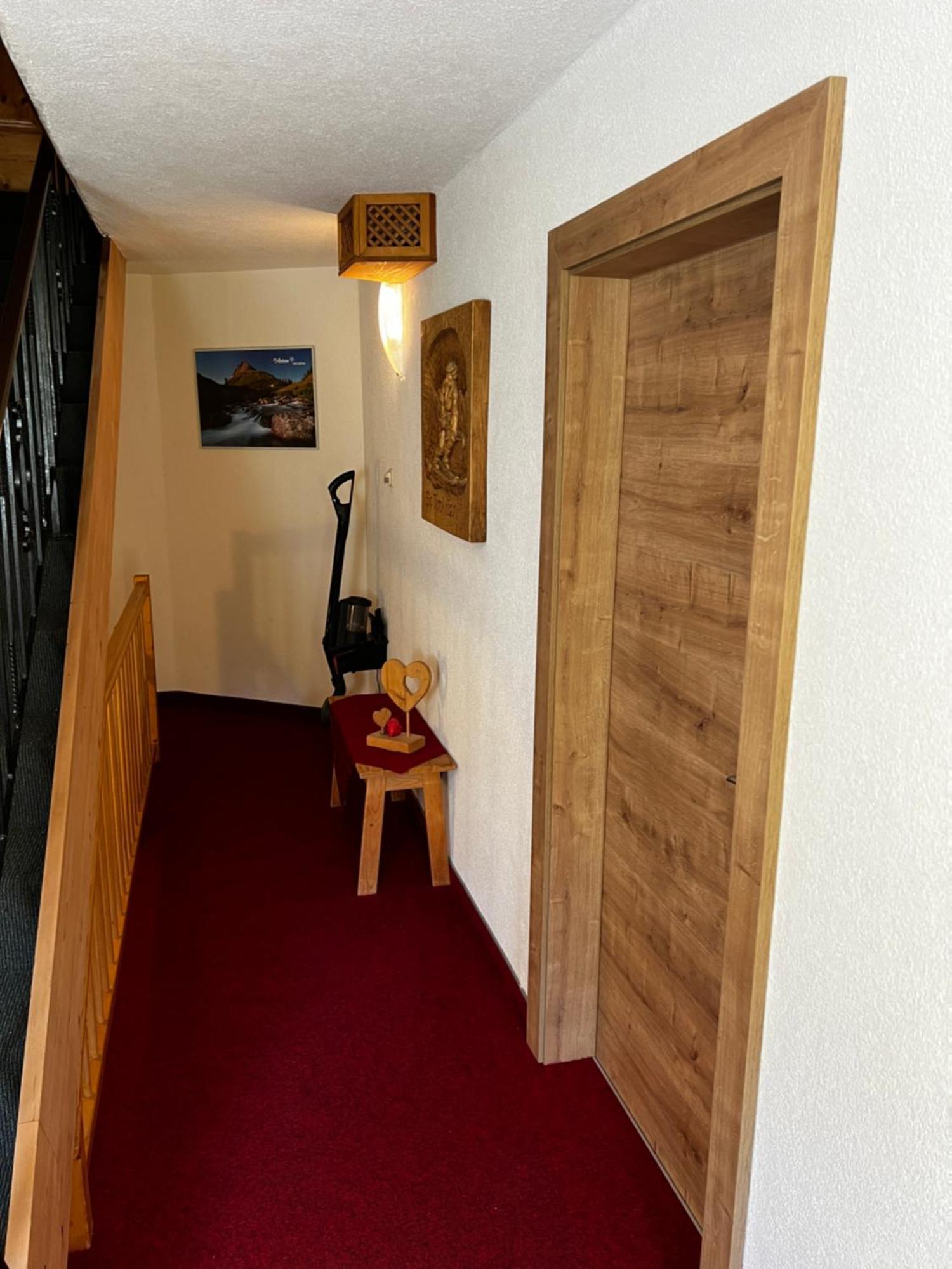 Haus Steissbach Apartment Sankt Anton am Arlberg Bagian luar foto
